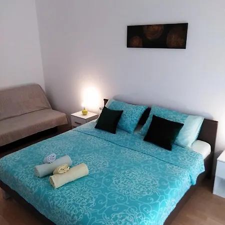 Mirijana Vinogradska 3*